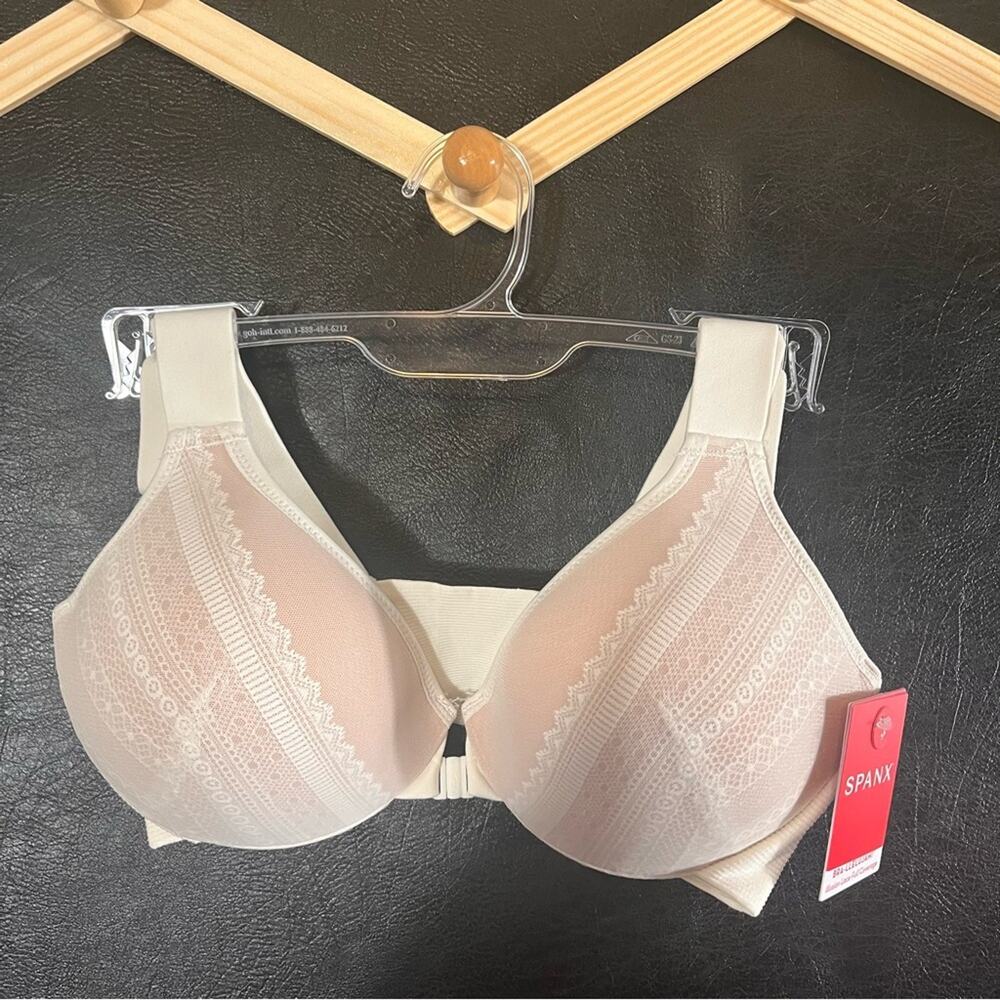 SPANX Cream Lace Bra 34B